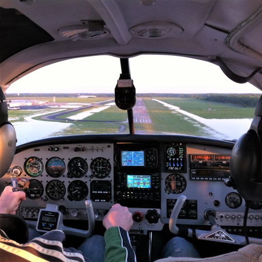 commercial pilot flight training